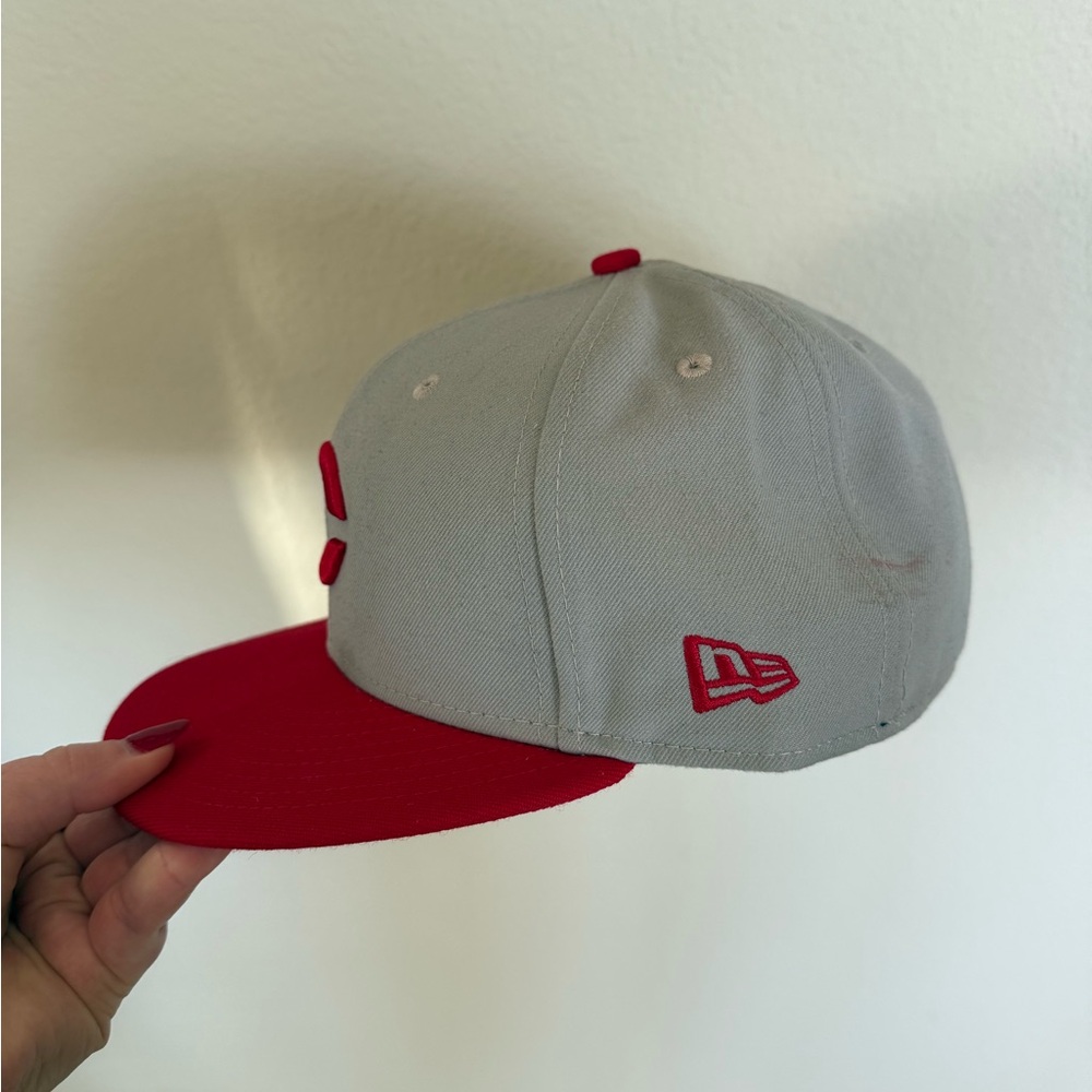 Cincinnati Reds Hat - Picture 2 of 3